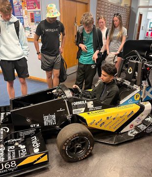 UG Racing w1135h1319autocompress2 Cformatfitcropdm1744634055sd1a32fafb2ecd2ed40759c3665b2bf9b